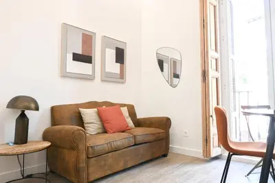 Zona de estar de For You Rentals Céntrico y Luminoso Apartamento TEMPORAL en Madrid EST21