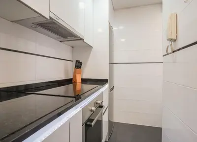 Una cocina o zona de cocina en Cozy apartment-1Bedroom 1Bathroom-Salamanca