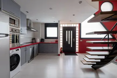 Una cocina o zona de cocina en Atractive duplex next to Retiro Park - L4
