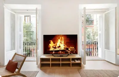 Una televisión o centro de entretenimiento en Chueca Fuencarral - 5 Bdrms 5 Baths 12 pax