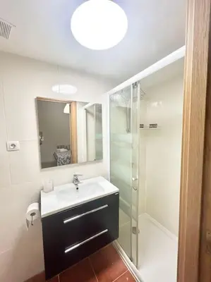 Un baño de Centro Lavapiés Mesón D Paredes