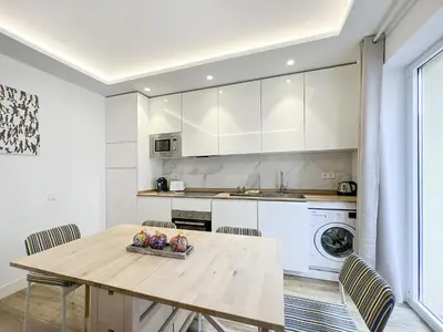 Una cocina o zona de cocina en Piso luminoso2H/2B Barrio Salamanca Berlany España