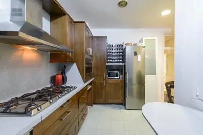 Una cocina o zona de cocina en GuestReady - Madrid's Stylish Escape