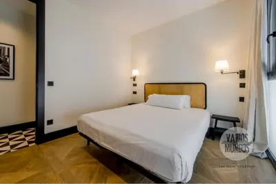Cama o camas de una habitación en Glamour Madrileño para 6, vive en Calle del Aguila E3