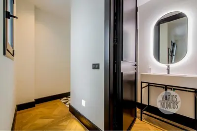 Plano de Glamour Madrileño para 6, vive en Calle del Aguila E3