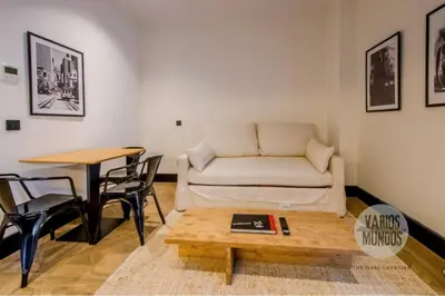 Zona de estar de Experiencia Madrileña para 4, vive en Calle del Aguila E3