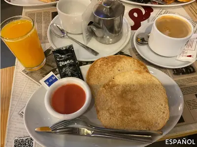 Comida en o cerca de este hostal o pensión