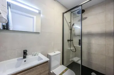 Un baño de AmazINN Stay Madrid Gran Via