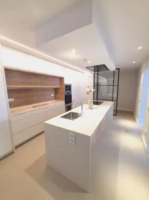 Una cocina o zona de cocina en Stunning 8 pax apartment close to Puerta del Sol - Alcalá