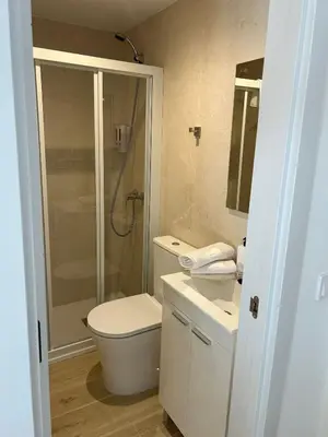 Un baño de S8 Ático nuevo, Madrid
