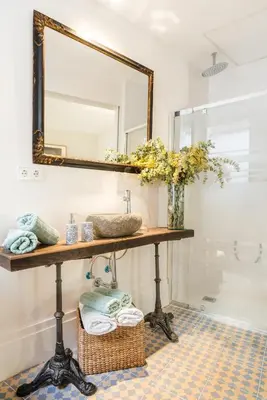 Un baño de Waou Madrid Centro II - Alquiler Corta Duración