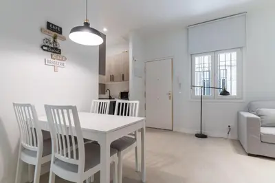 Una cocina o zona de cocina en Cozy and Modern-2Bedrooms 1Bathroom-Delicias