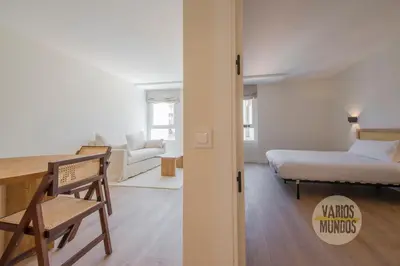Cama o camas de una habitación en Tu refugio para 4 en Malasaña, conoce San Bernardo 20
