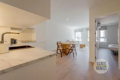 Una cocina o zona de cocina en Tu refugio para 4 en Malasaña, conoce San Bernardo 20