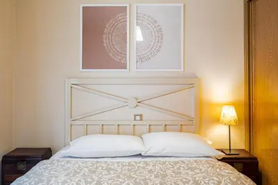Cama o camas de una habitación en Luminoso, pleno Madrid