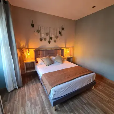 Cama o camas de una habitación en Hostal Luxury Green Madrid Gran Vía