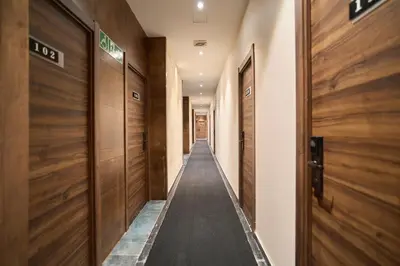 Plano de Menoir Dorsett Madrid Usera