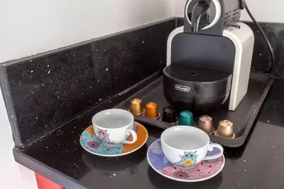 Utensilios para hacer té y café en Downtown Madrid - Gran Vía