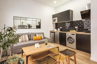 Una cocina o zona de cocina en Alegría Urbana cerca de calle Alcalá