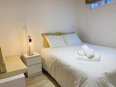 Cama o camas de una habitación en Modern Apartment III in Madrid