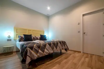 Cama o camas de una habitación en Modern Refurbished-1Bedroom 1Bathroom-Justicia