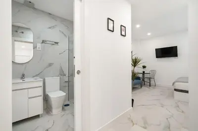 Un baño de Nice studio in Madrid LEY2