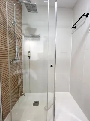 Un baño de Río Manzanares - Apartamento de 1 dormitorio