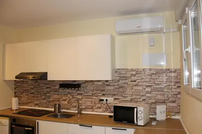Una cocina o zona de cocina en Increible apartamento reformado en el Brooklyn Madrileño