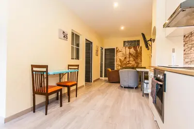 Una cocina o zona de cocina en Increible apartamento reformado en el Brooklyn Madrileño