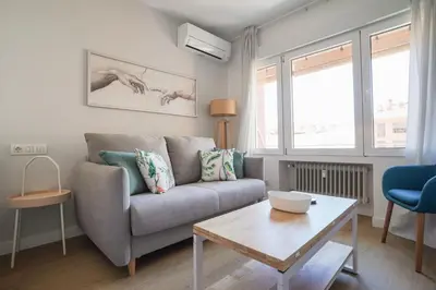 Zona de estar de Cozy studio-Chamberí