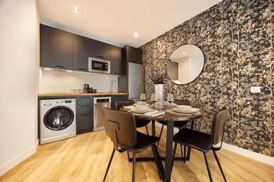 Una cocina o zona de cocina en Gran Via Style