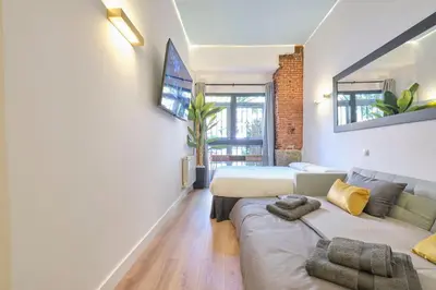 Cama o camas de una habitación en ººººRS CityCentre DownTown WiFi AC SmartTVºººº