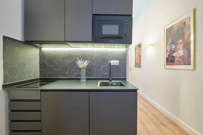Una cocina o zona de cocina en ºººRS CityCentre DownTown WiFi AC SmartTVººº