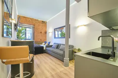 Una cocina o zona de cocina en ºººRS CityCentre DownTown WiFi AC SmartTVººº
