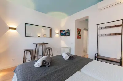 Cama o camas de una habitación en ºººººPS New Atocha City Centre WiFi AC SmartTVººººº