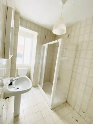 Un baño de LV5F Estúdio Madrid Centro Chamberi