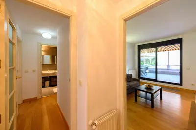 Plano de Moderno Apartamento TEMPORAL Familiar con Terraza SOD11