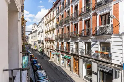 Edificio en el que se encuentra el apartamento