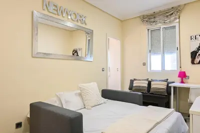 Cama o camas de una habitación en For You Rentals Coqueto Apartamento TEMPORAL de dos dormitorios EMB1545