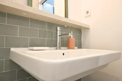Un baño de For You Rentals Encantador apartamento TEMPORAL AMP412