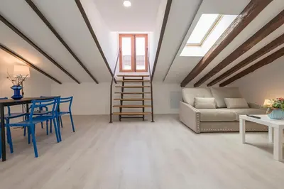 Zona de estar de Exclusivo Ático con terraza en Plaza Mayor