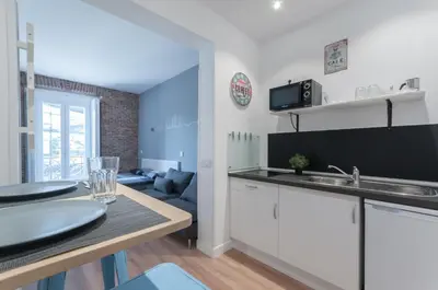 Una cocina o zona de cocina en ººRA New Atocha City Centre WiFi AC SmartTVºº