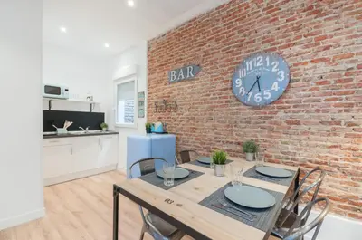Una cocina o zona de cocina en ºººRA New Atocha City Centre WiFi AC SmartTVººº