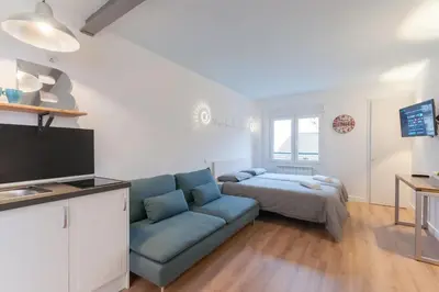 Cama o camas de una habitación en ººDL New Atocha City Centre WiFi AC SmartTVºº