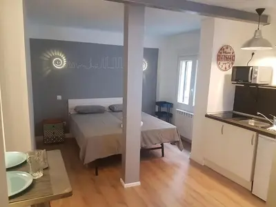 Cama o camas de una habitación en ºDL New Atocha City Centre WiFi AC SmartTVº
