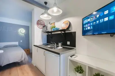 Una cocina o zona de cocina en ºDL New Atocha City Centre WiFi AC SmartTVº