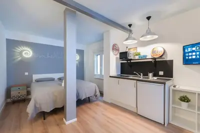 Cama o camas de una habitación en ºDL New Atocha City Centre WiFi AC SmartTVº