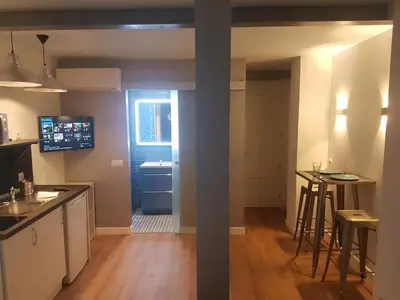 Una cocina o zona de cocina en ºDL New Atocha City Centre WiFi AC SmartTVº