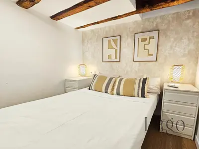 Cama o camas de una habitación en Apartamento para grupos y familias, SOL