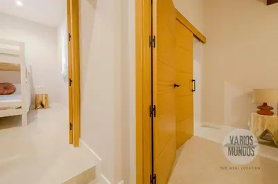 Un baño de Toque de Madrid para 8 en Tesoro 6 E3
